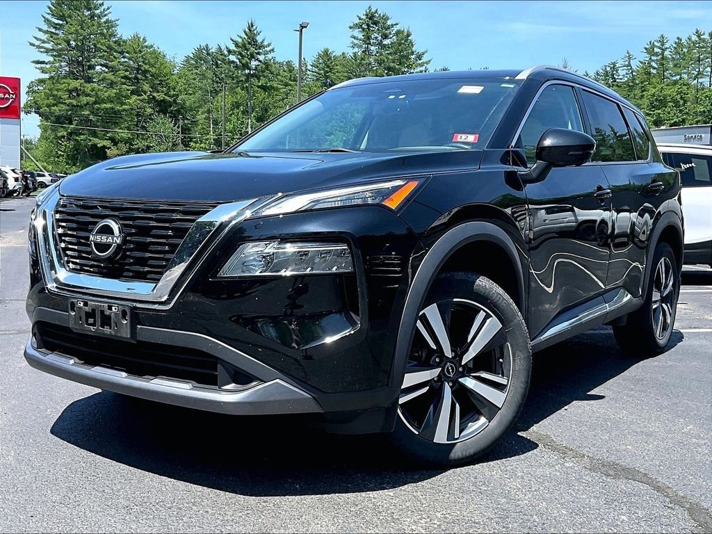 Used 2023 Black Nissan SL image 3