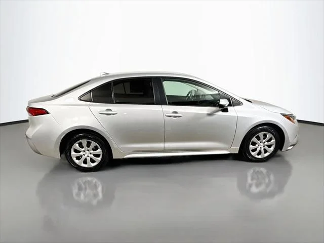 Certified Used 2024 SILVER ME. Toyota  image 8