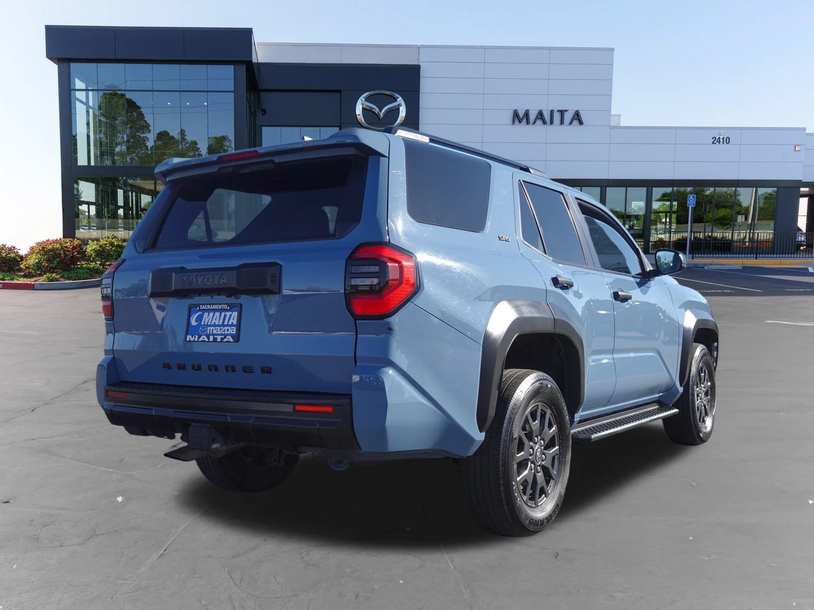 Used 2025 Heritage Blue Toyota SR5 image 3