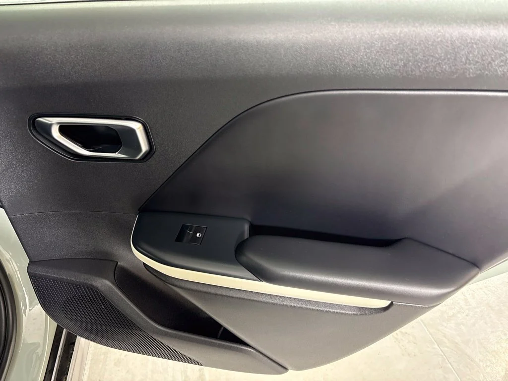 Used 2025 Gray Kia GT-Line image 19