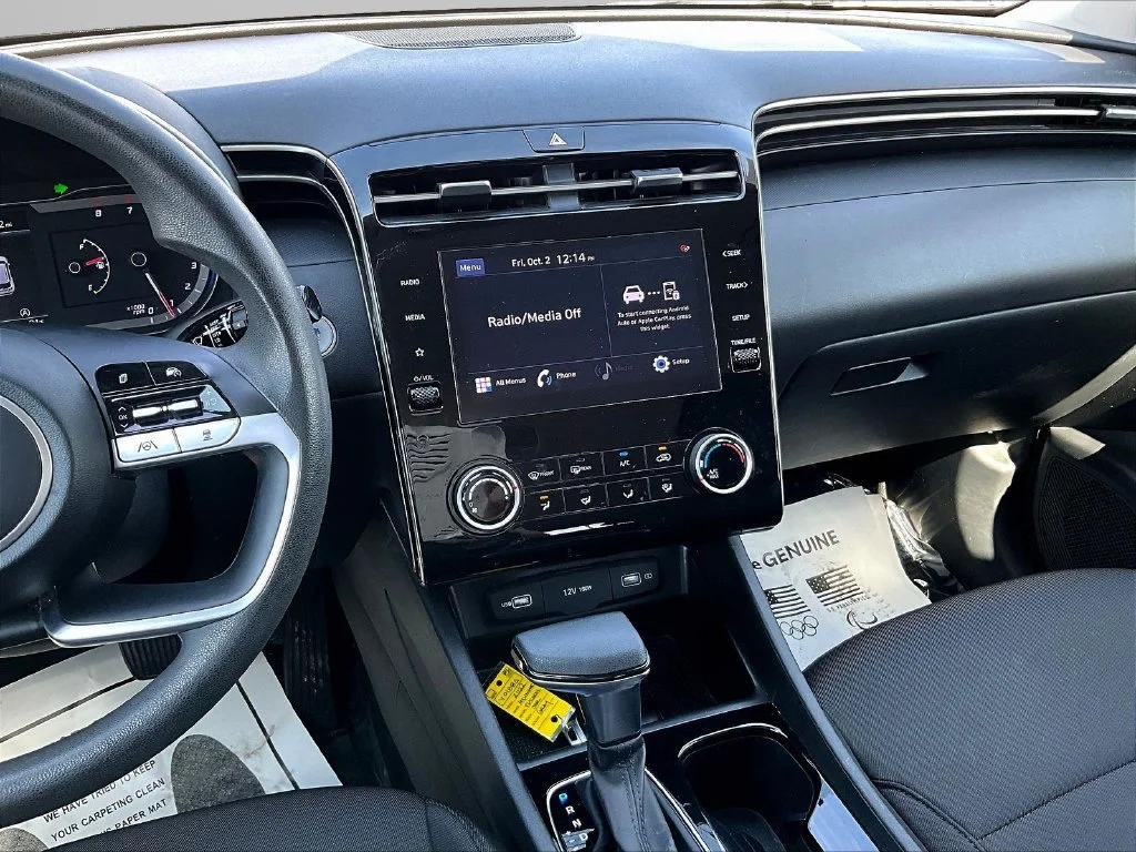 Used 2022 Gray Hyundai SEL image 11