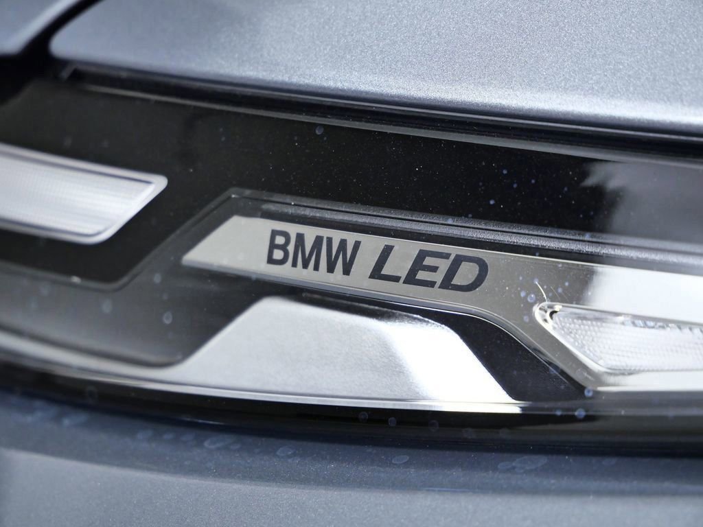 Used 2026 Gray BMW xDrive40i image 5