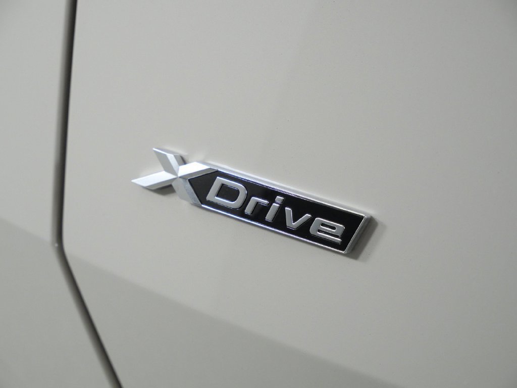 New 2026 Dune Grey Metallic BMW 30 xDrive image 13