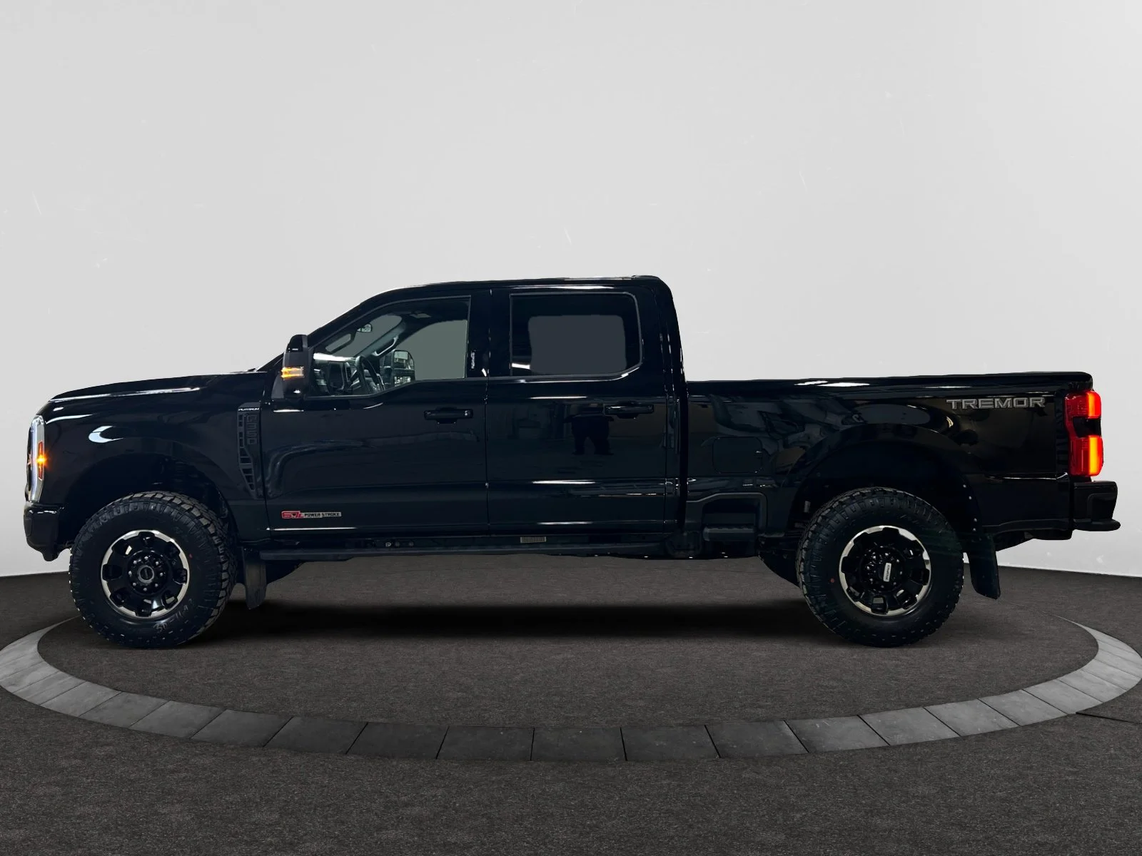 New 2026 Agate Black Metallic Ford Platinum image 2