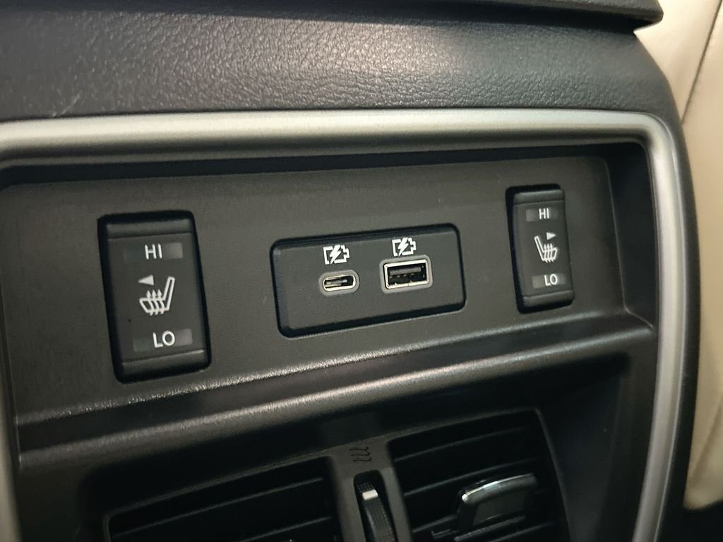 Used 2020 Almond Pearl Nissan Platinum image 33