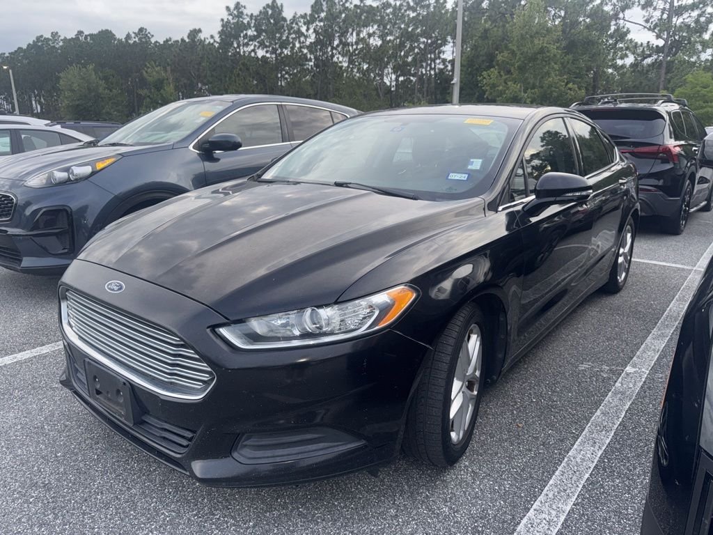 2016 Ford Fusion SE FWD's photo