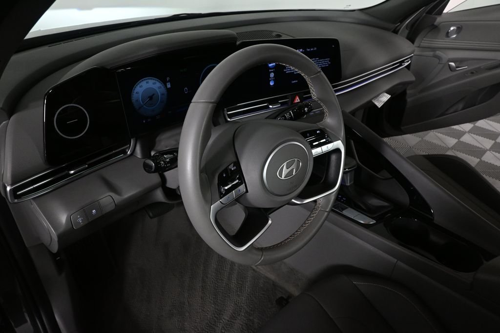 Used 2024 Gray Hyundai SEL image 6