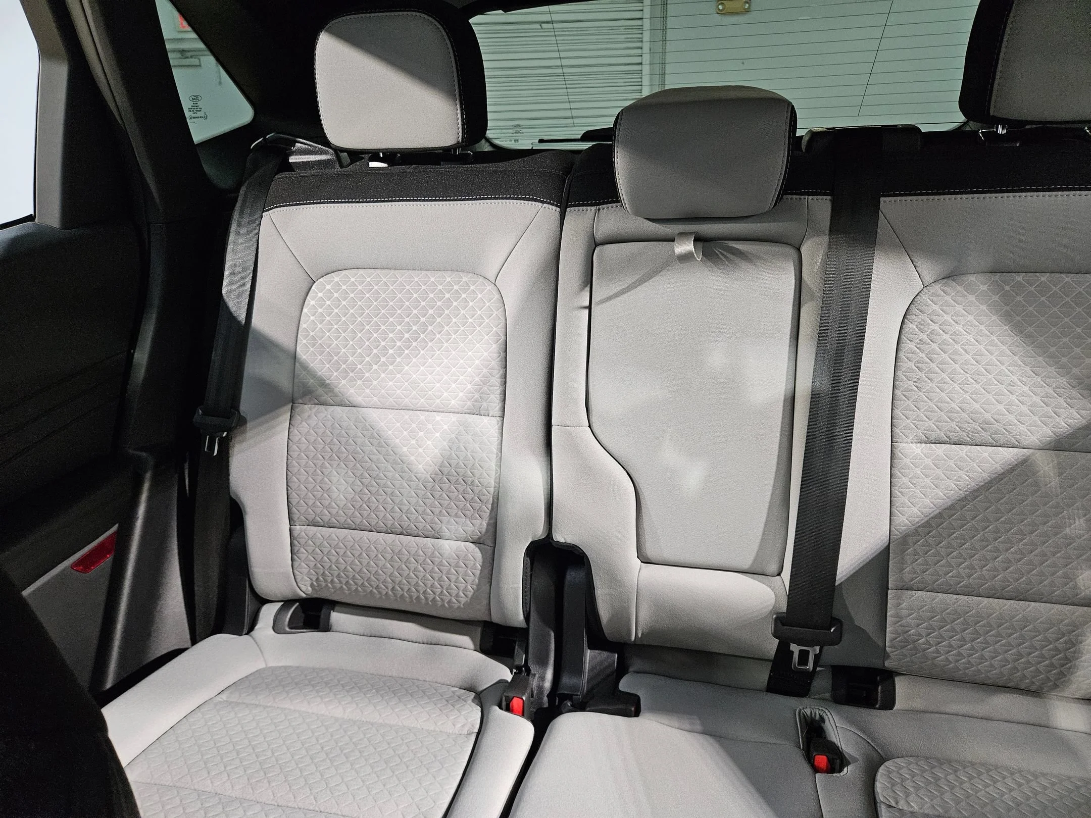 Used 2024 Vapor Blue Metallic Ford Active image 12