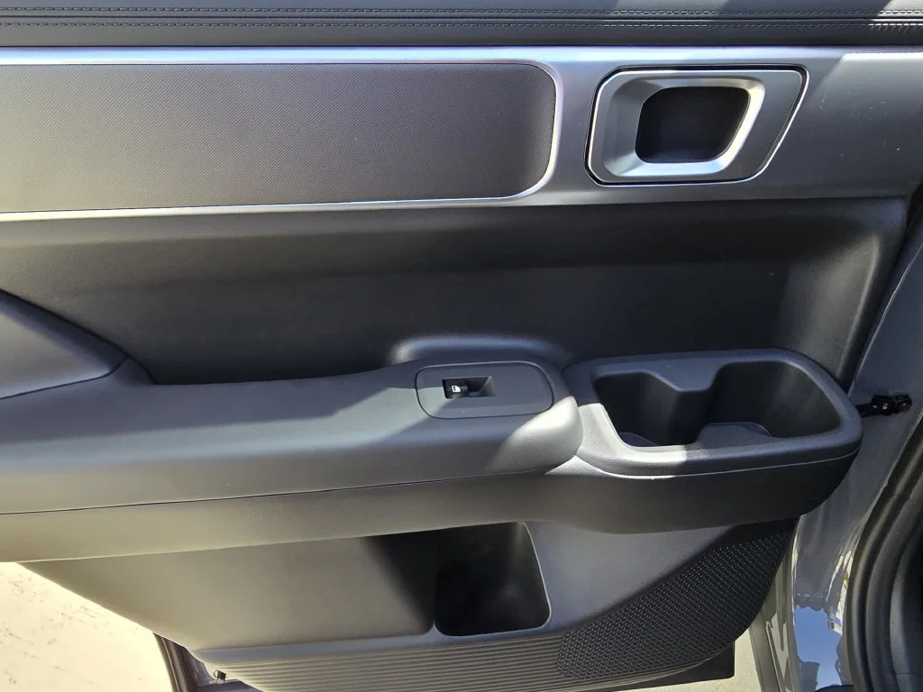New 2027 Gray Hyundai SE image 12