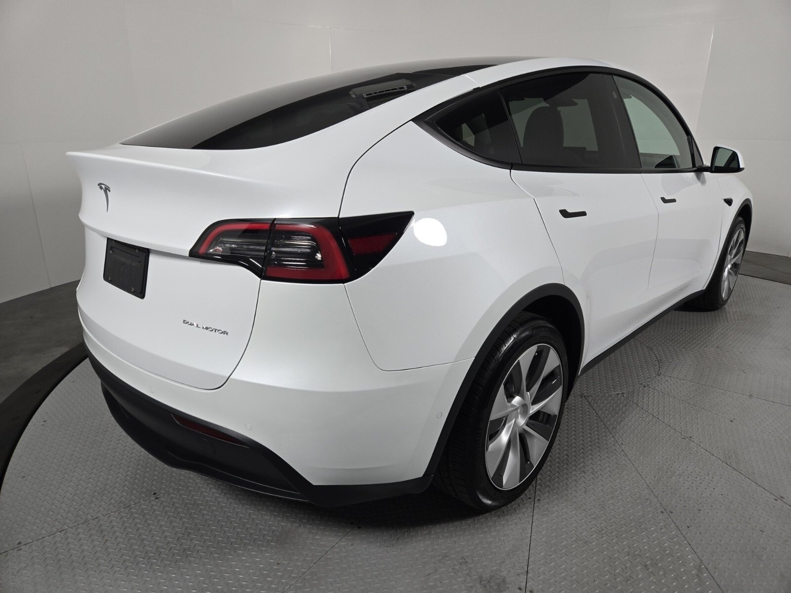 Used 2022 Tesla Model Y Long Range with VIN 7SAYGDEE0NF535724 for sale in Henderson, NV