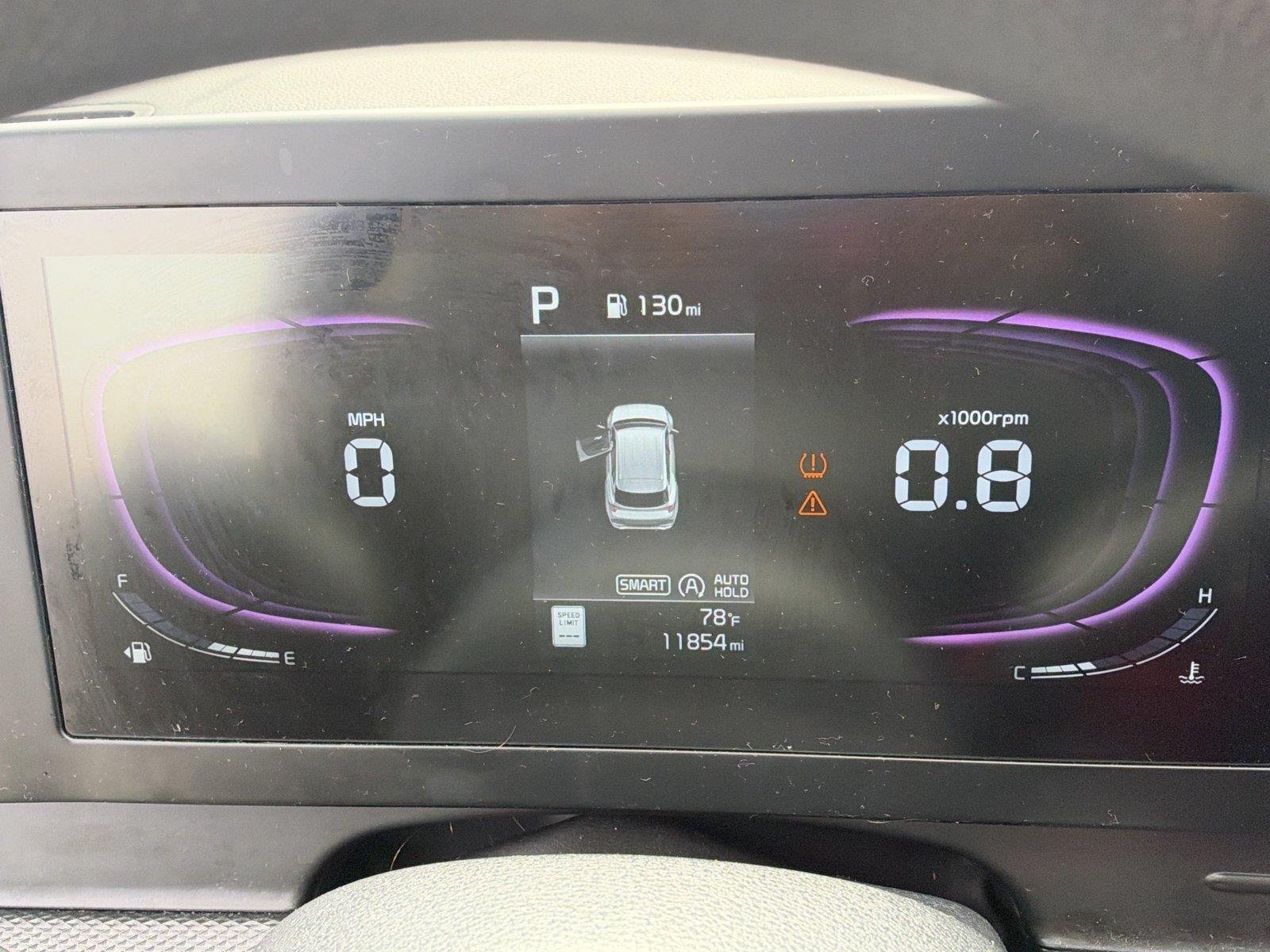 Certified Used 2025 Snow White Pearl Kia LX image 19