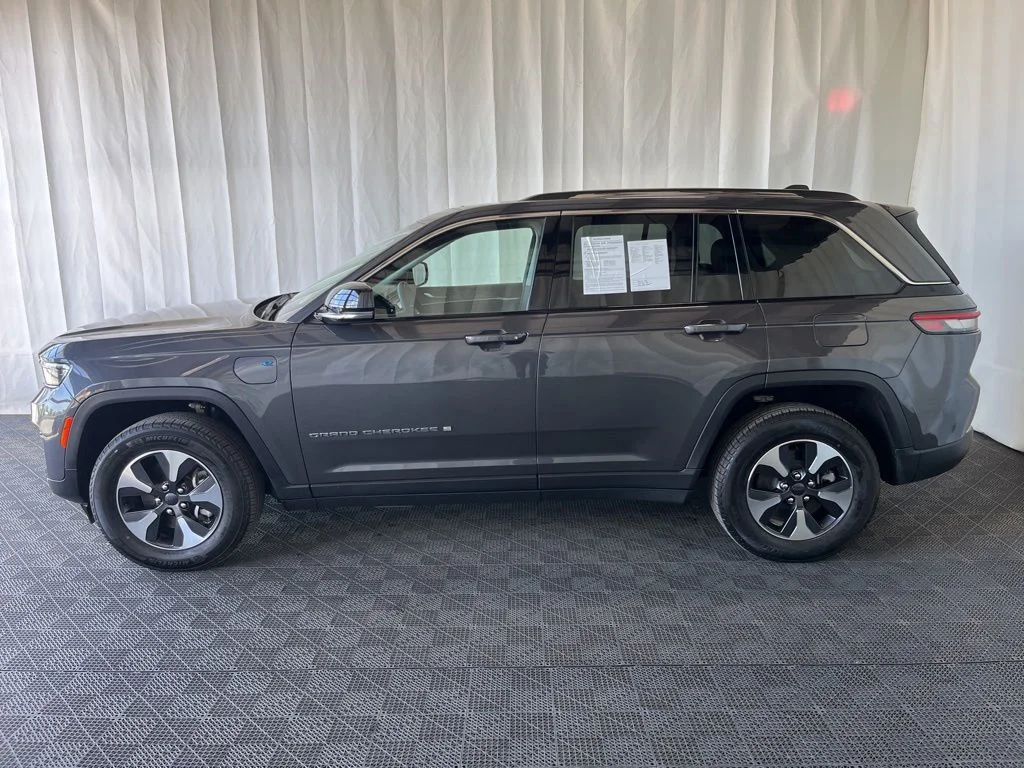 Used 2023 Gray Jeep 4xe image 29