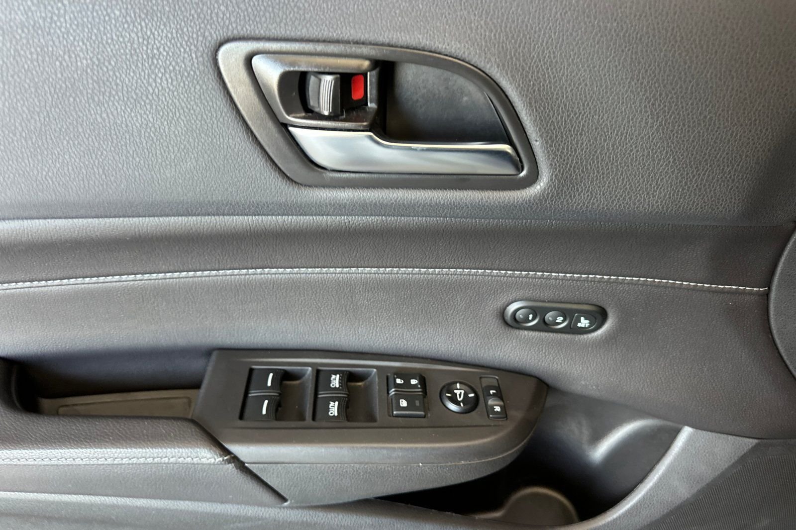 Used 2020 Gray Acura  image 10