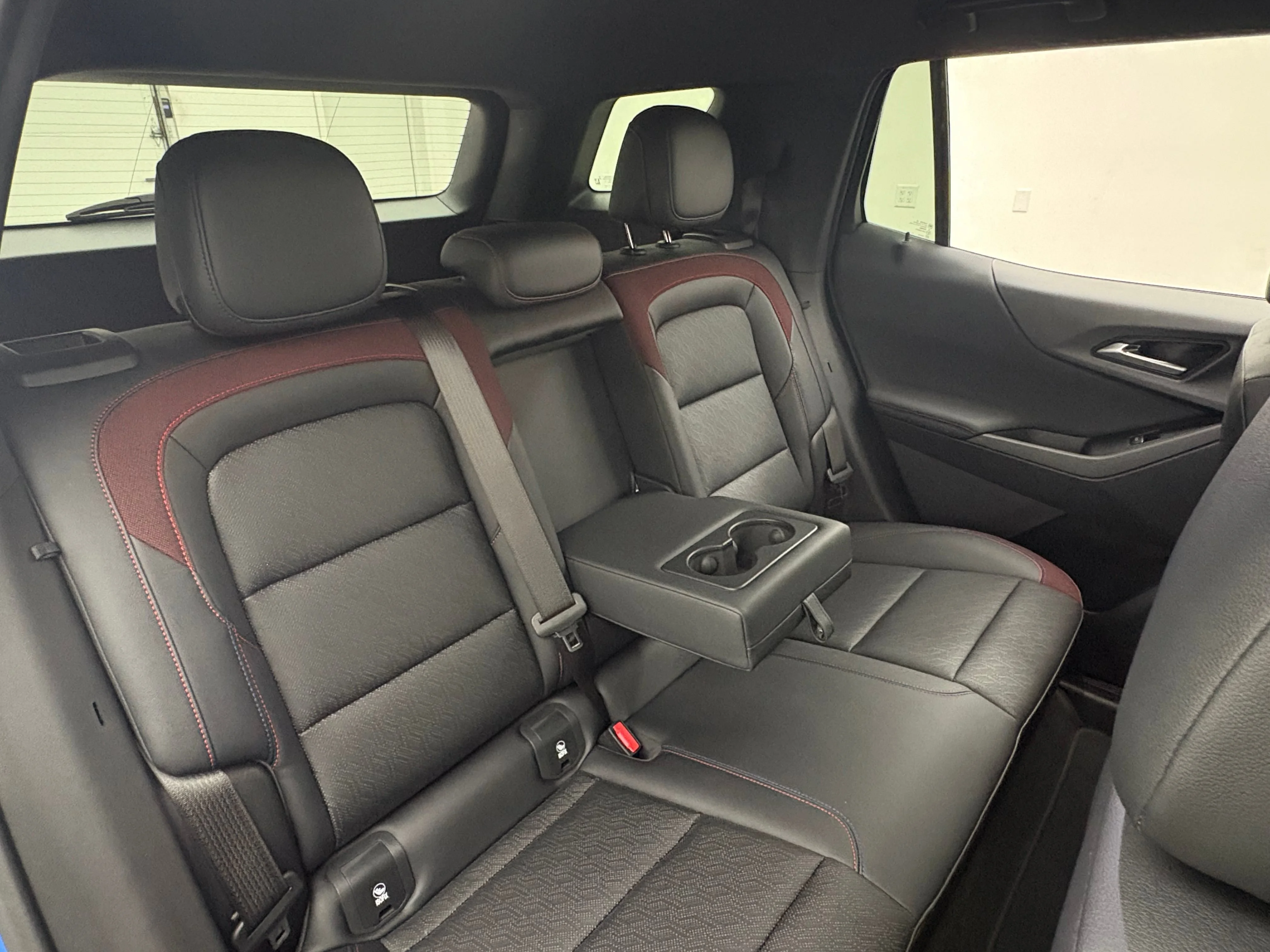 Used 2025 Reef Blue Metallic Chevrolet RS image 33
