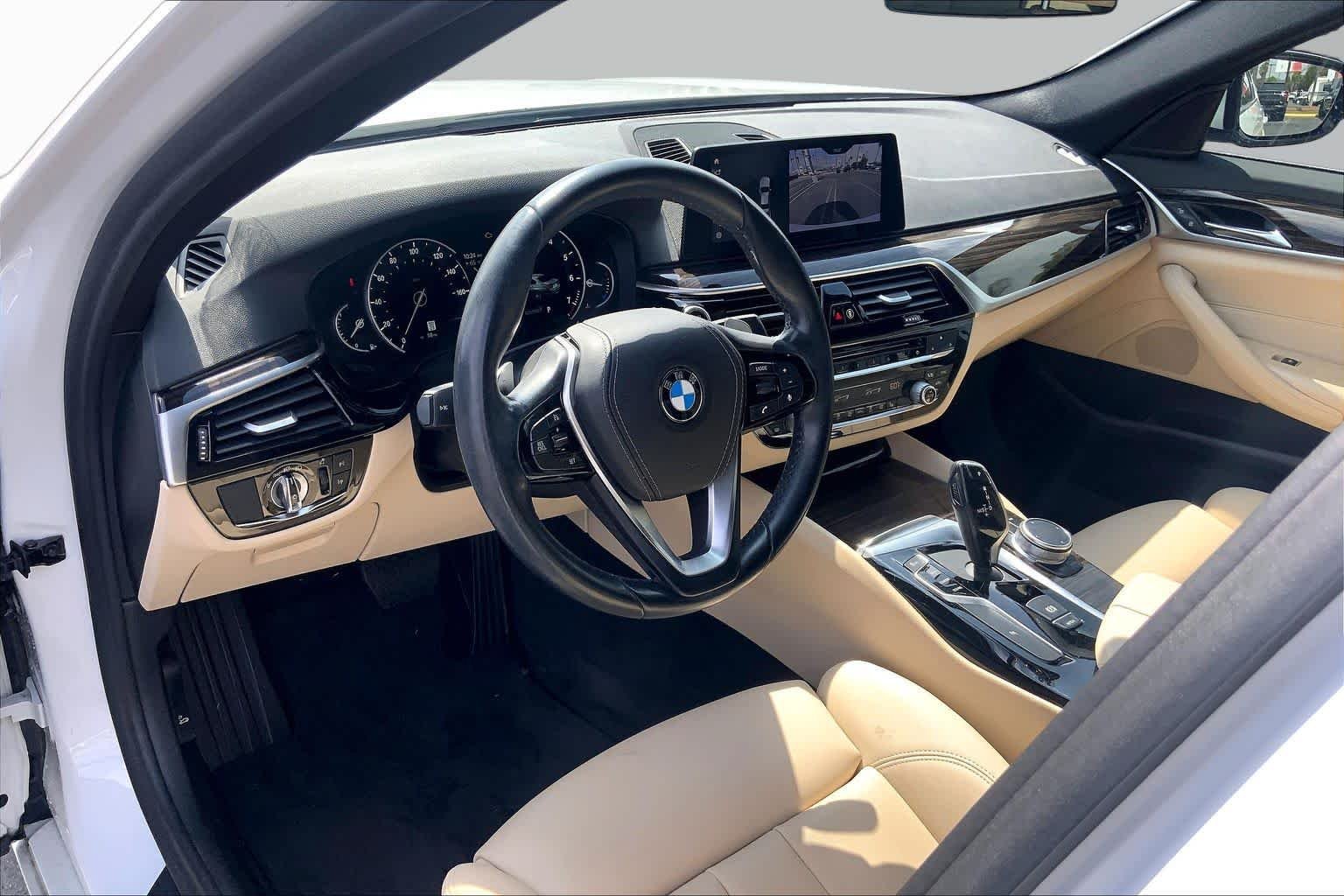 Used 2019 Mineral White Metallic BMW 530i image 17