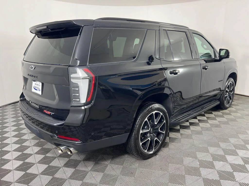 Used 2025 Black Chevrolet RST image 30