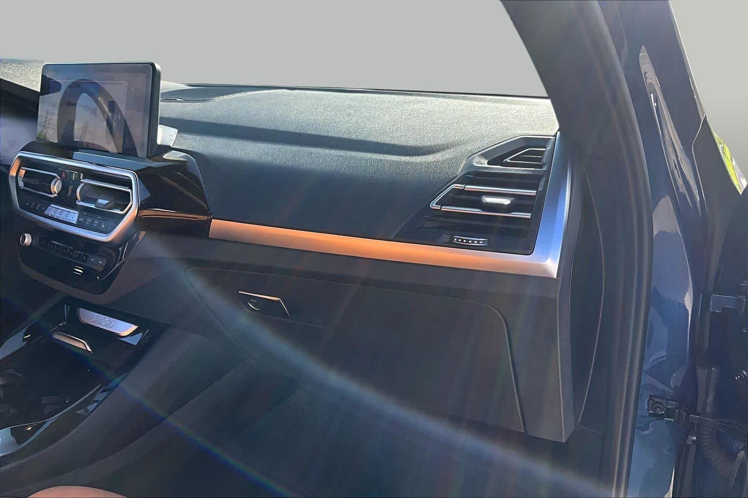 Used 2023 Phytonic Blue Metallic BMW sDrive30i image 18