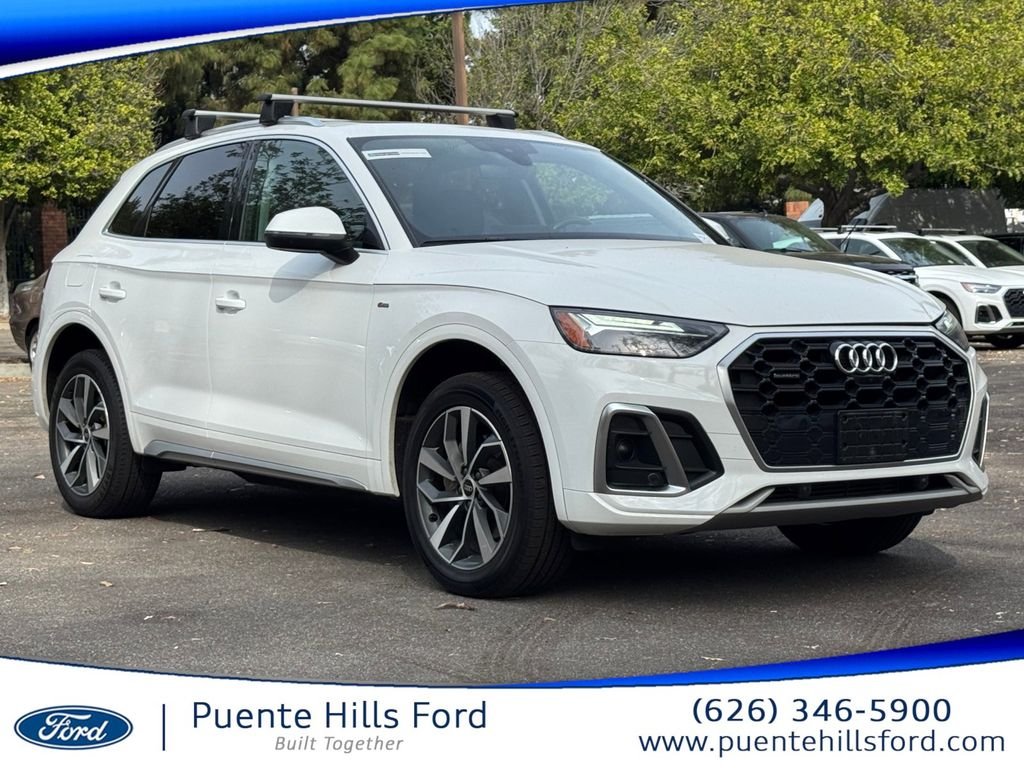2023 Audi Q5 45 Premium Plus's photo