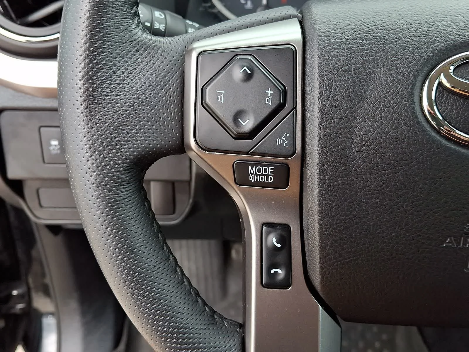 Certified Used 2021 Midnight Black Metallic Toyota SR5 image 24