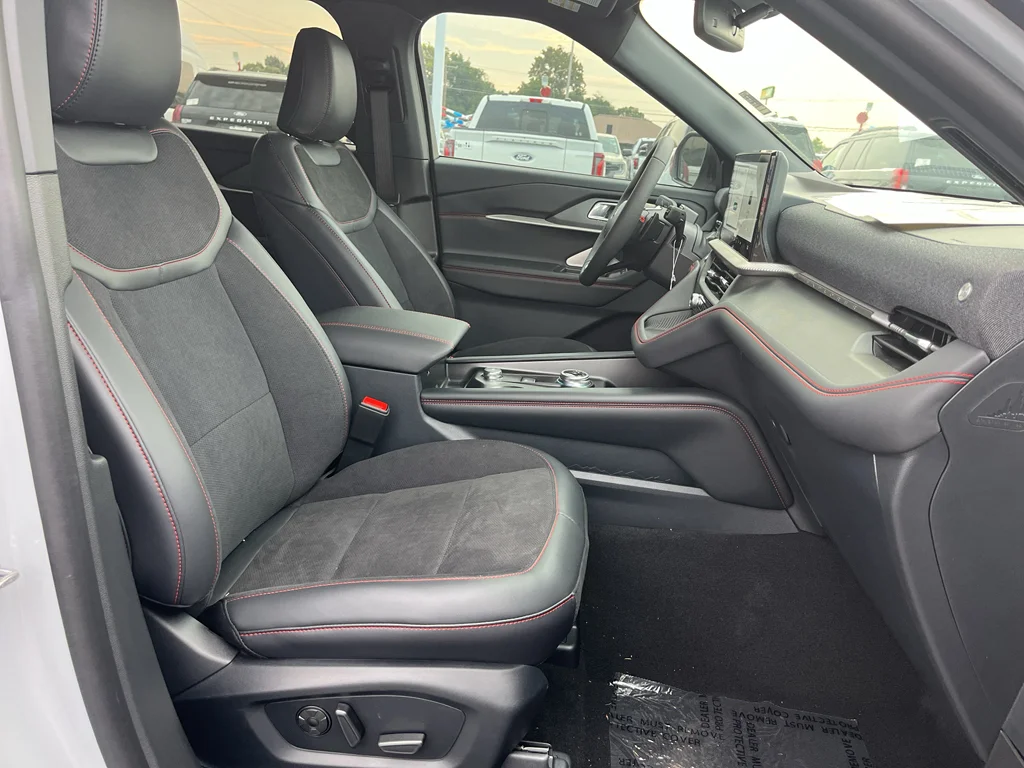 New 2026 Space White Metallic Ford ST image 15