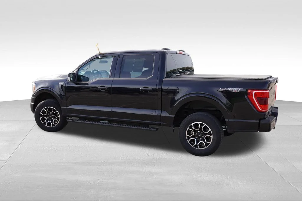 Used 2023 Black Ford XLT image 8
