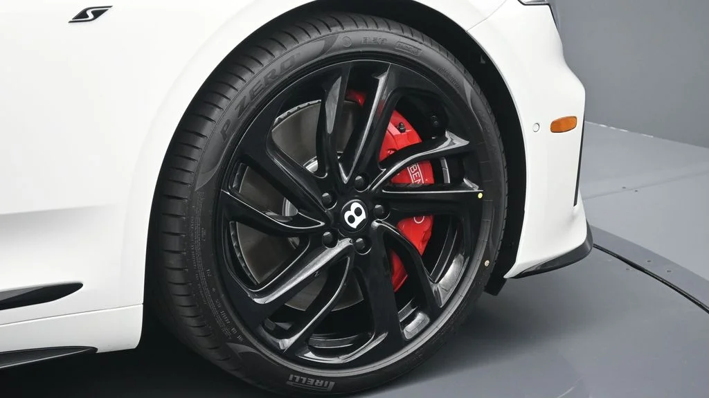 New 2026 White Bentley  image 6