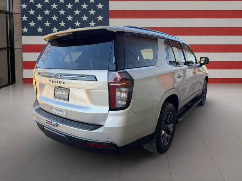 Used 2021 Silver Chevrolet Z71 Sport Utility 4D image 8