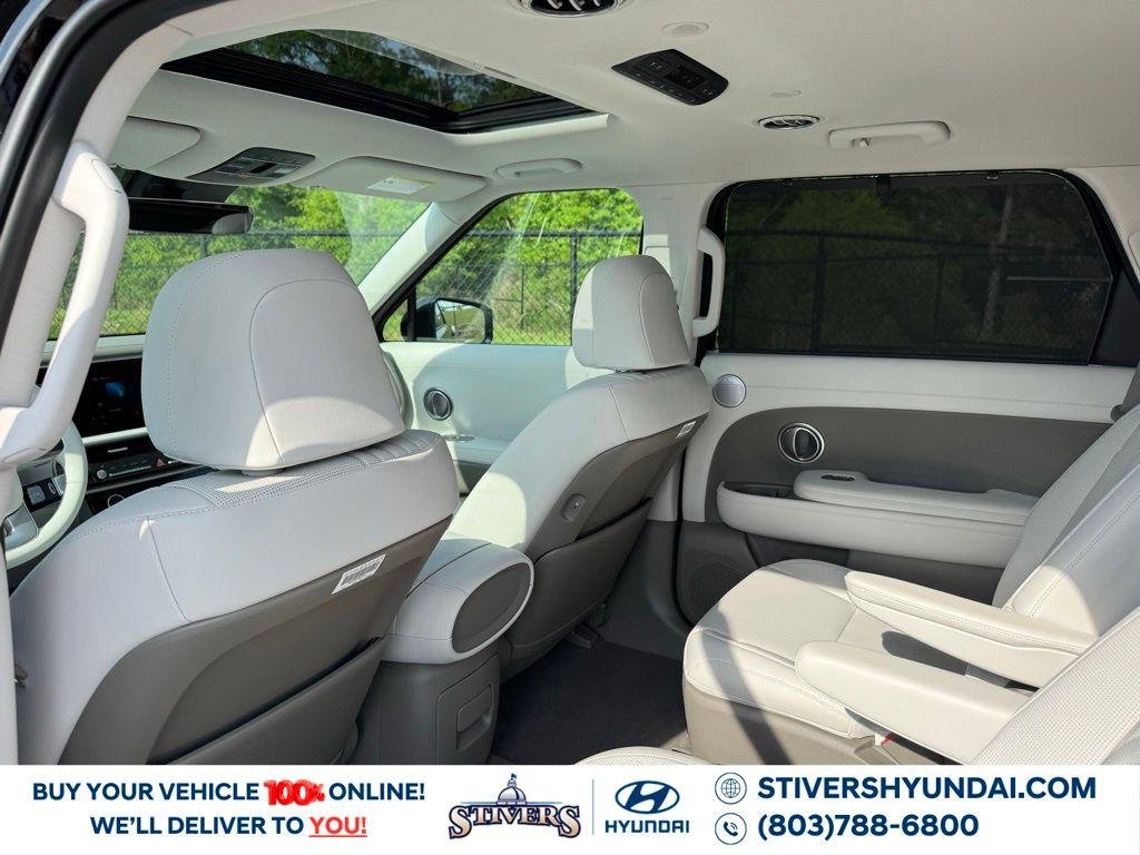 New 2026 Black Hyundai SEL Premium 7P image 24