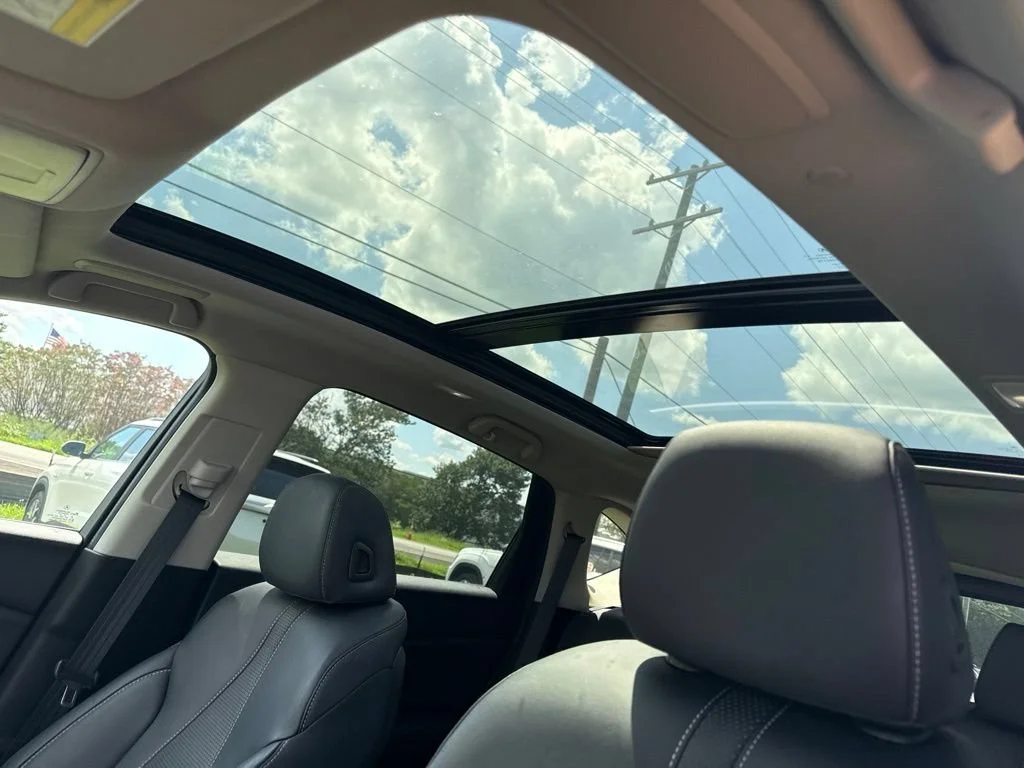 Used 2023  Acura w/Technology Package image 12