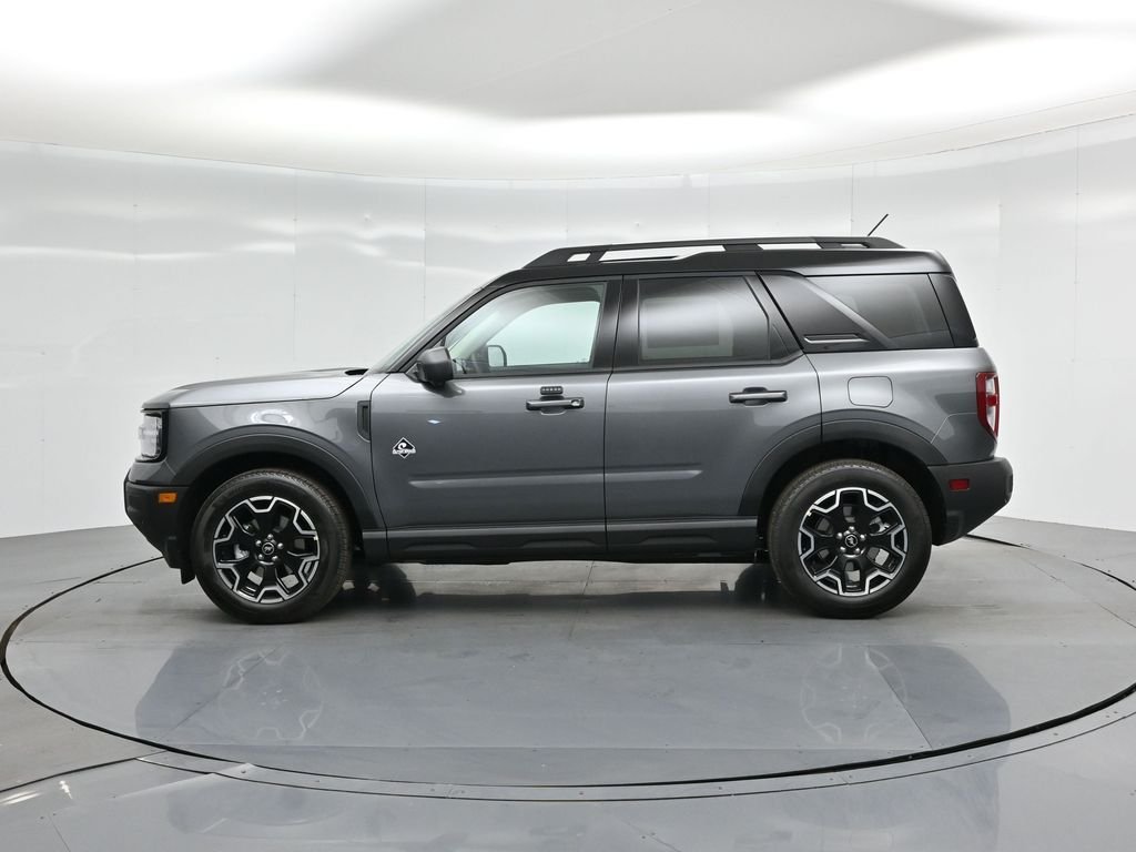 New 2025 Carbonized Gray Metallic Ford Outer Banks image 33