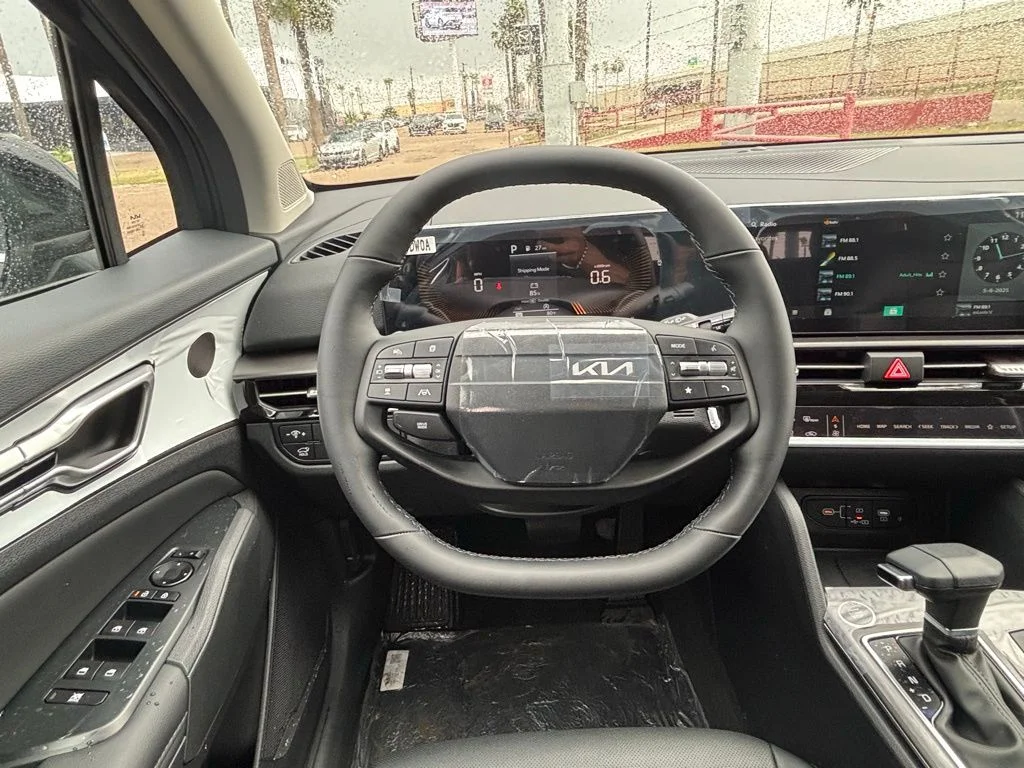 2026 Kia Sportage SX - Photo 11