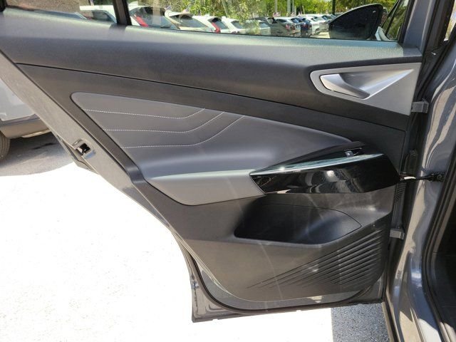 2023 Volkswagen ID.4 PRO S - Photo 10
