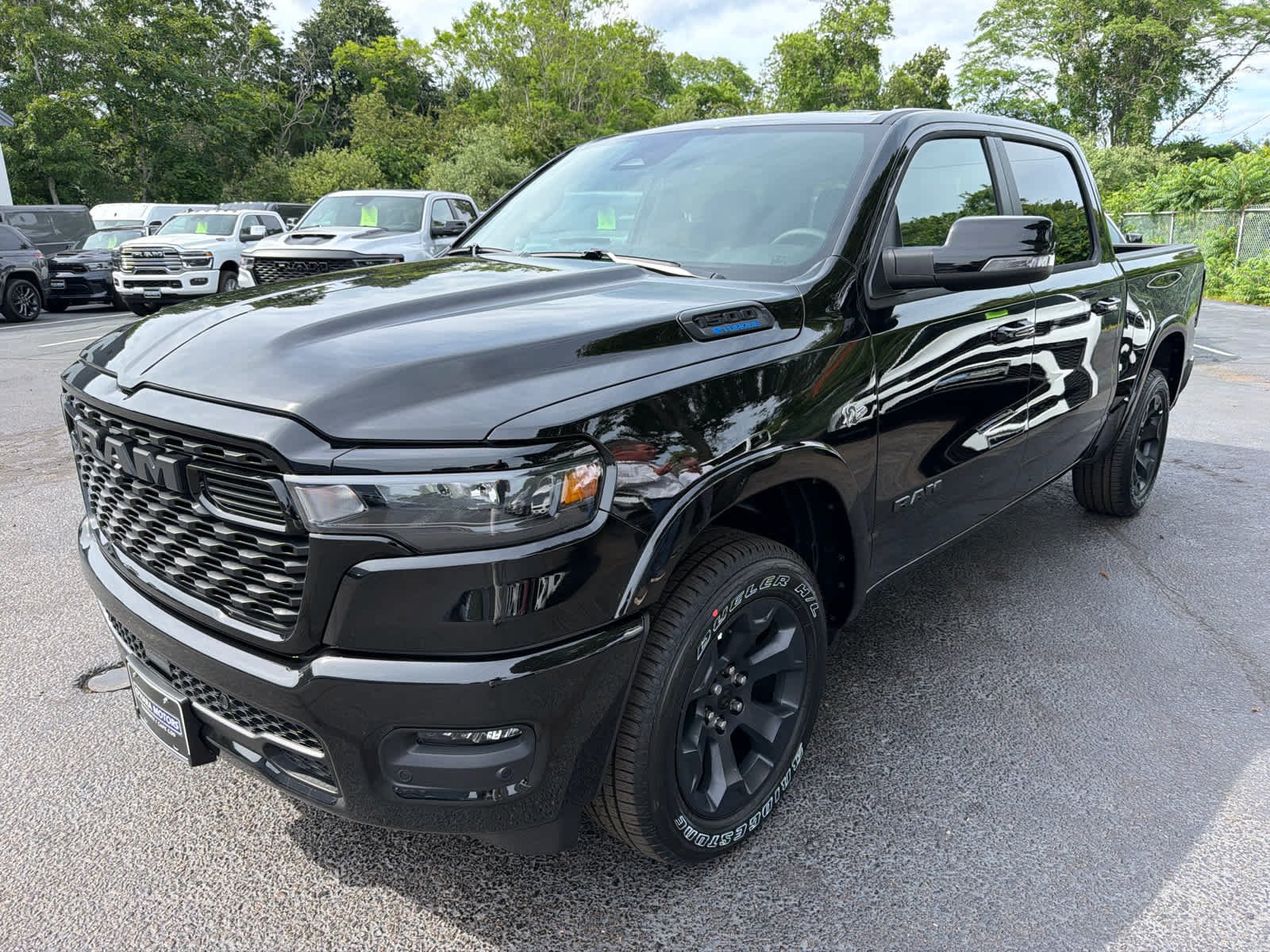 New 2026 Diamond Black Crystal Pearl-Coat Exterior Paint RAM Big Horn image 4