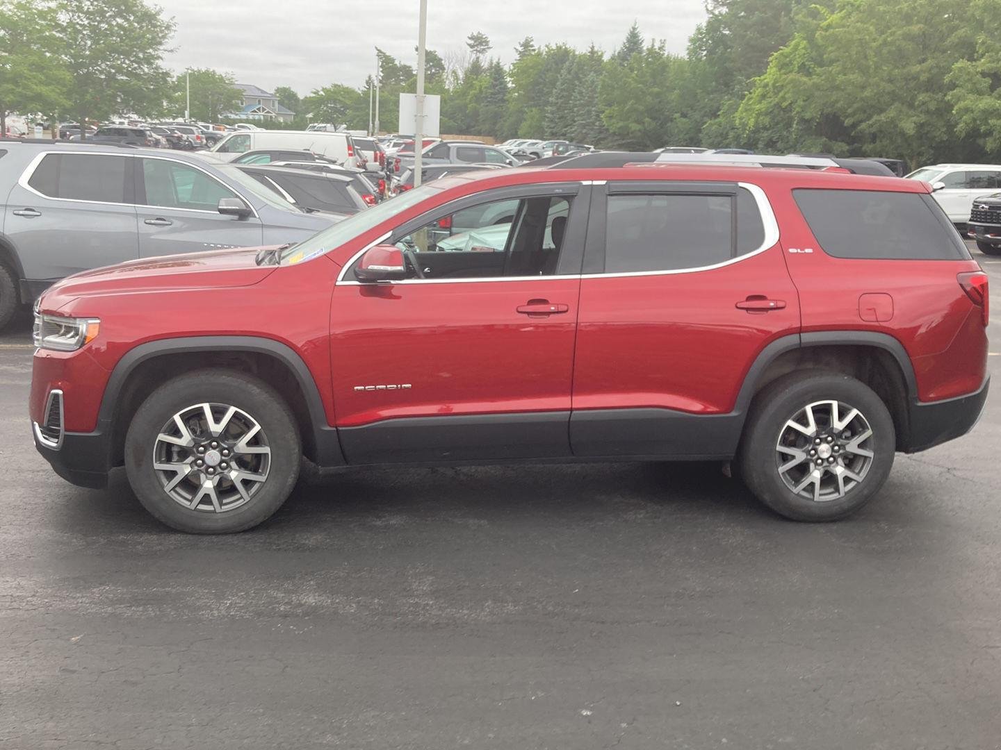 Used 2023 Volcanic Red Tintcoat GMC SLE image 4