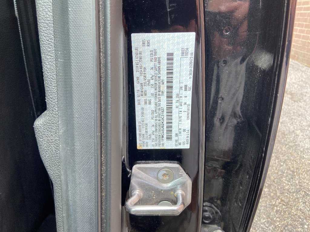 Used 2019 Agate Black Metallic Ford Titanium image 35