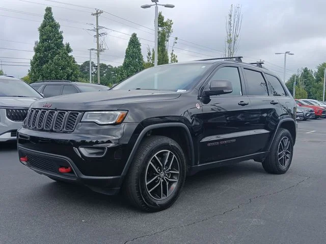Used 2018 Black Jeep Trailhawk image 32