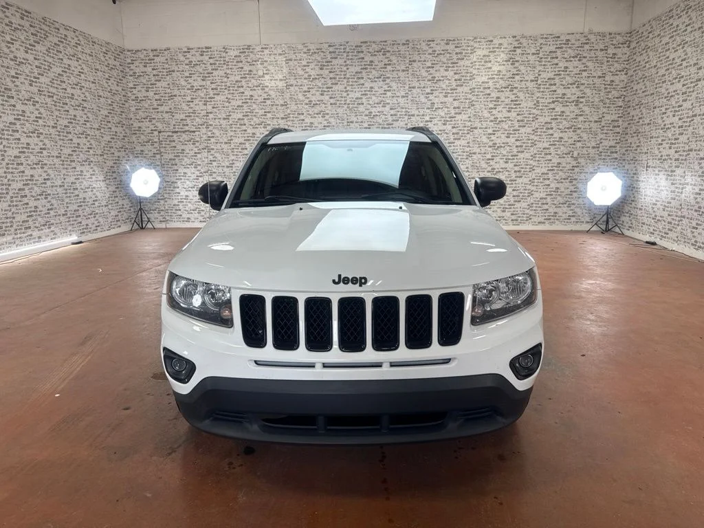 Used 2015 Bright White Clearcoat Jeep Sport image 2