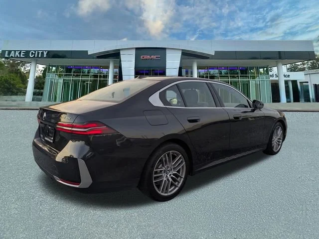 2024 BMW 5 Series 530i - Photo 6