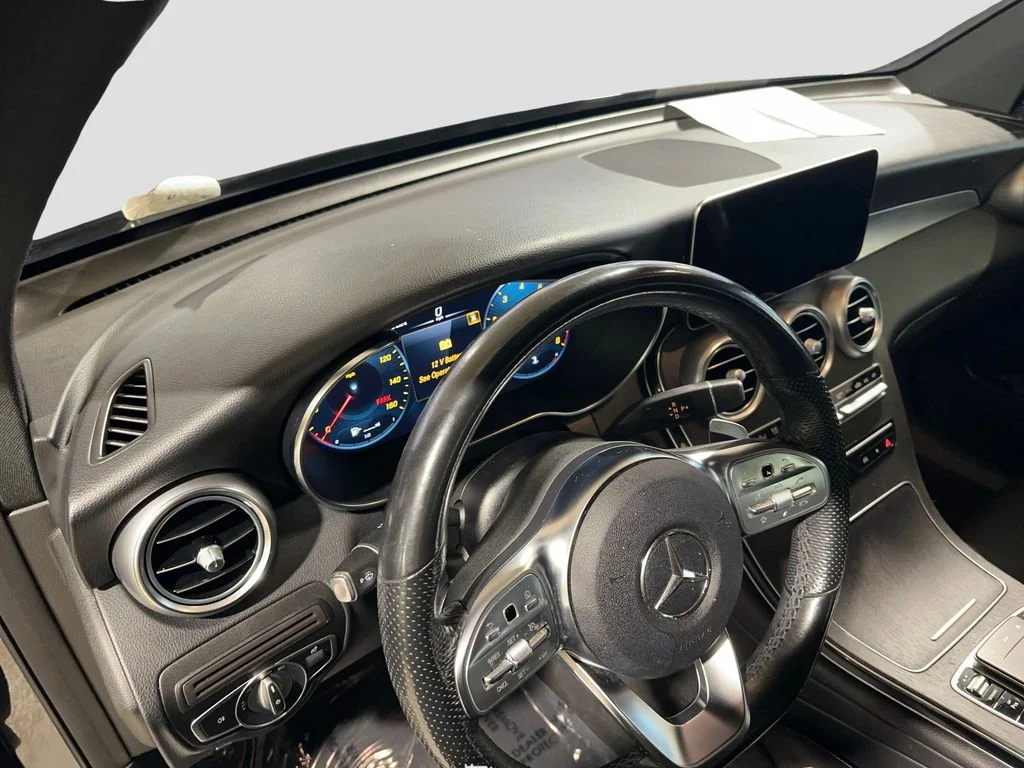 2022 Mercedes-Benz GLC GLC300 - Photo 13