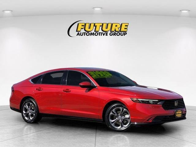 Used 2024  Honda EX-L image 1