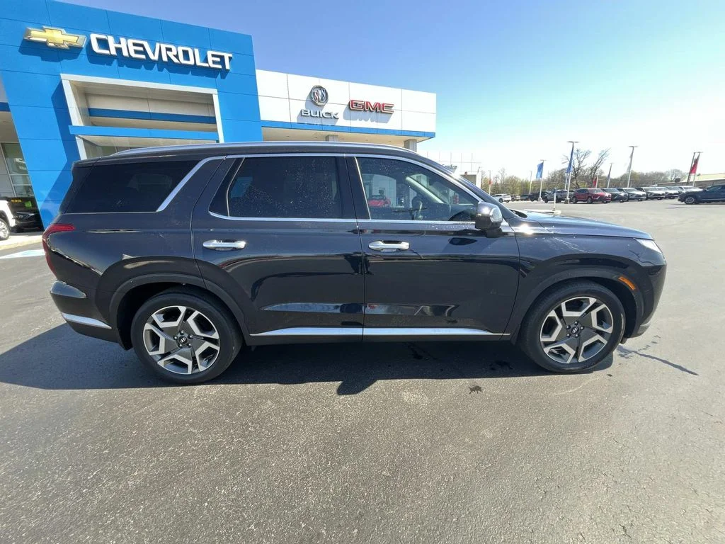 Used 2023 Blue Hyundai SEL image 8
