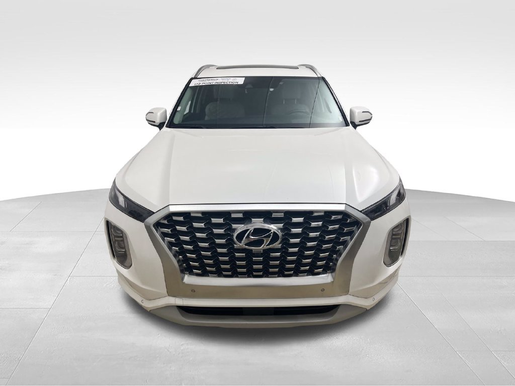 Used 2022 White Hyundai Limited image 8