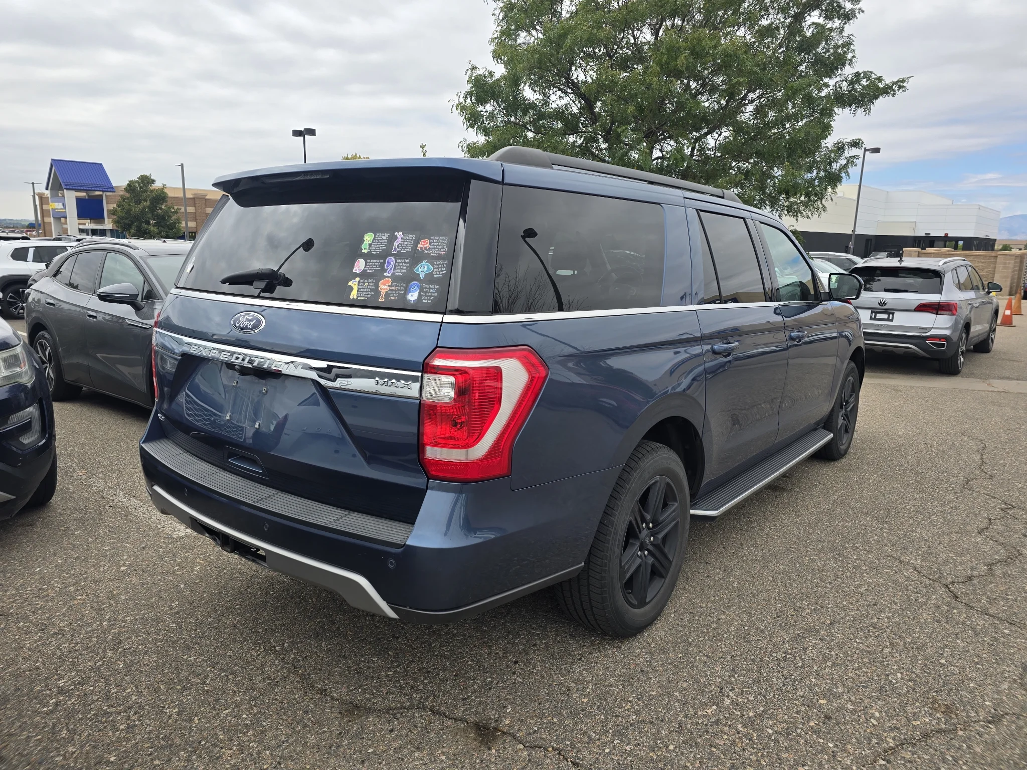 Used 2020 Blue Metallic Ford XLT image 17