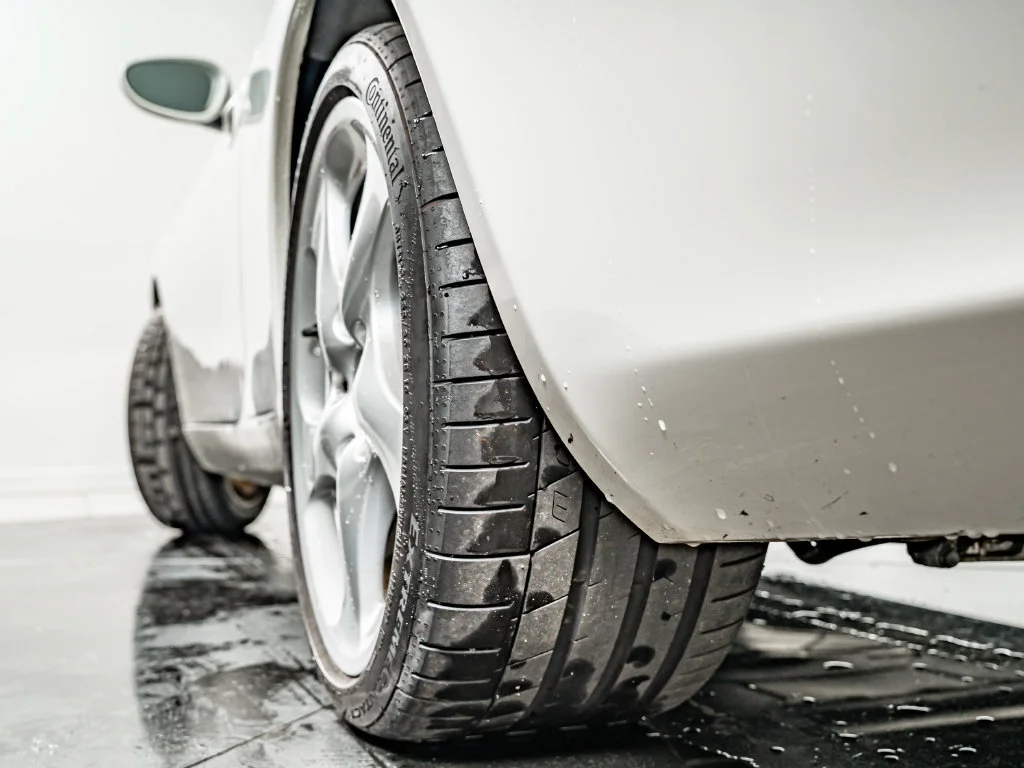Used 2003 Carrara White Porsche Carrera image 51