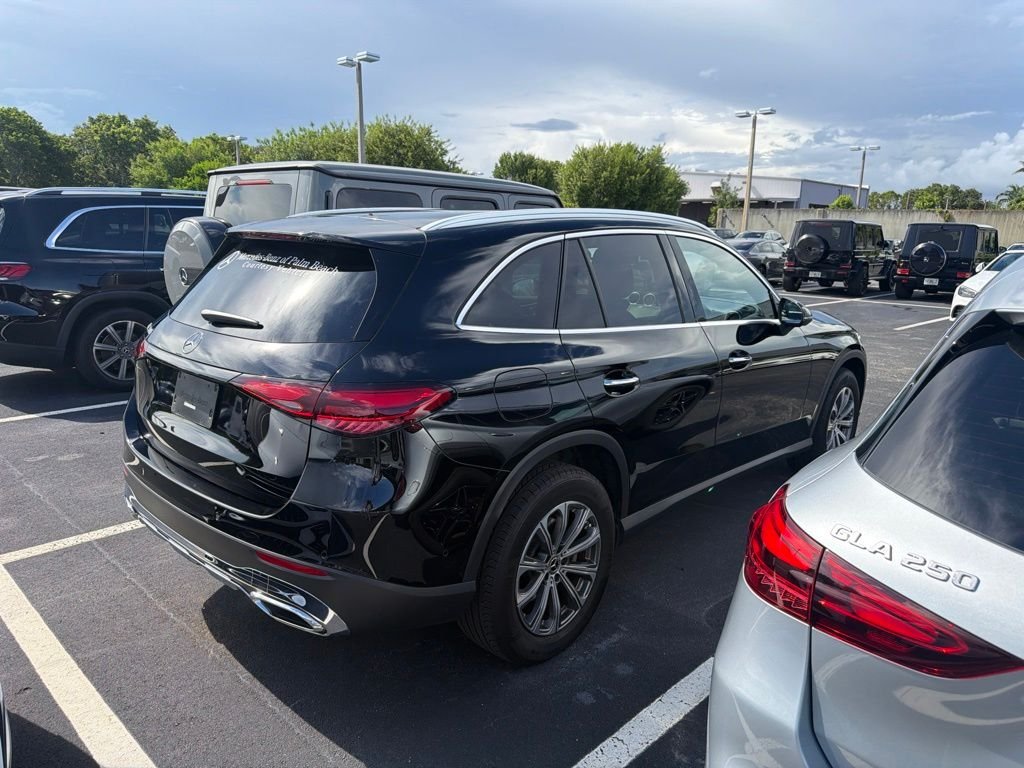 Certified Used 2026 Black Mercedes-Benz GLC 300 image 6