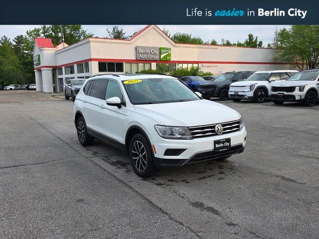 Used 2021 White Volkswagen 2.0T SE image 1