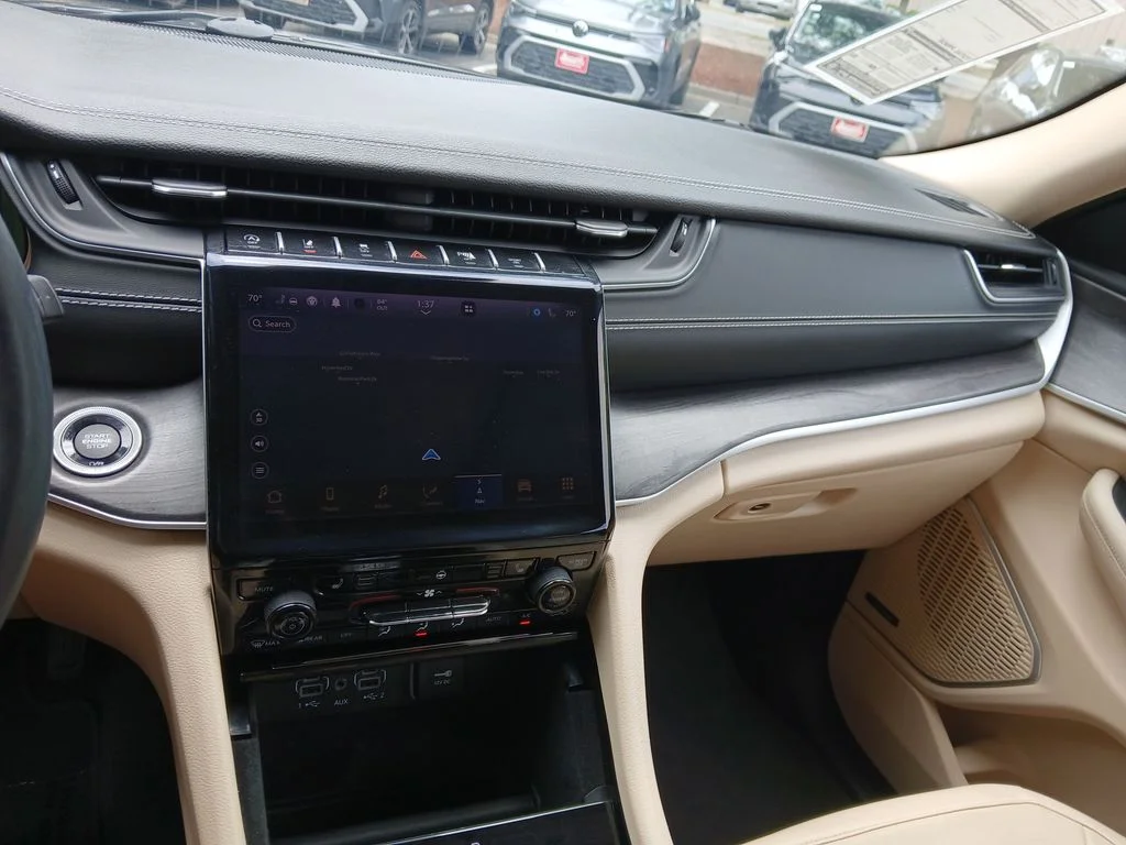 Used 2022 Gray Jeep Limited image 24