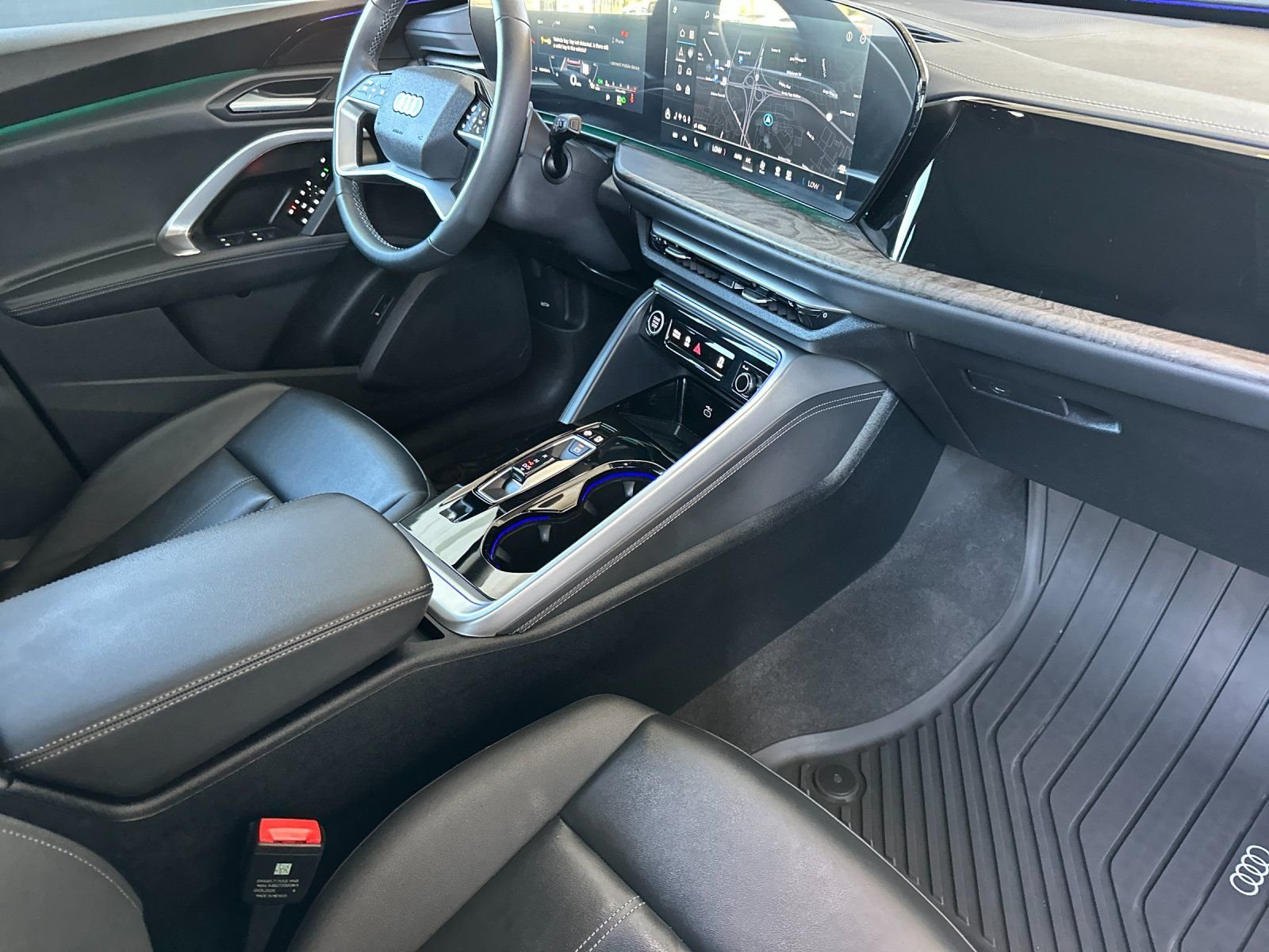 Used 2025 Black Audi  image 17