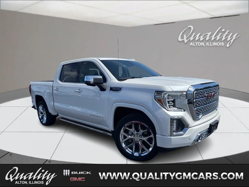 Used 2022 White Frost Tricoat GMC Denali image 1