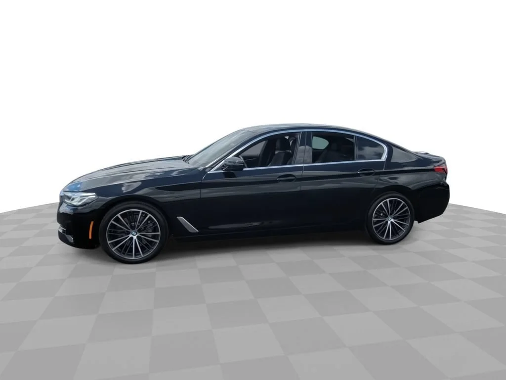 Used 2023 Black BMW i image 4